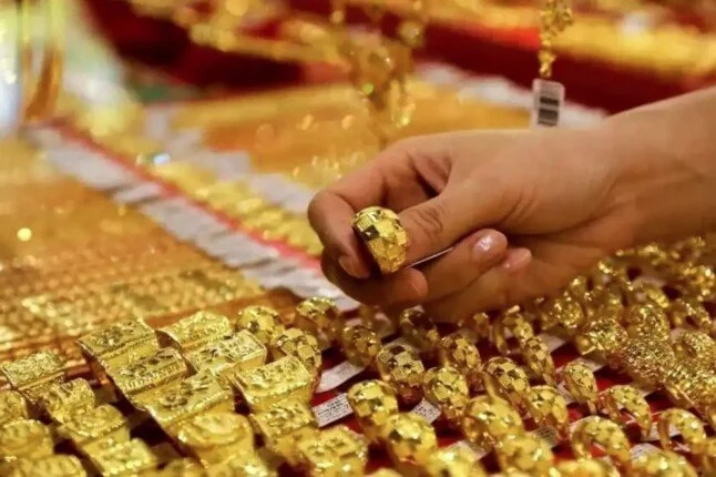 «أسعار الذهب اليوم الخميس» مفاجآت جديدة في عيار 21