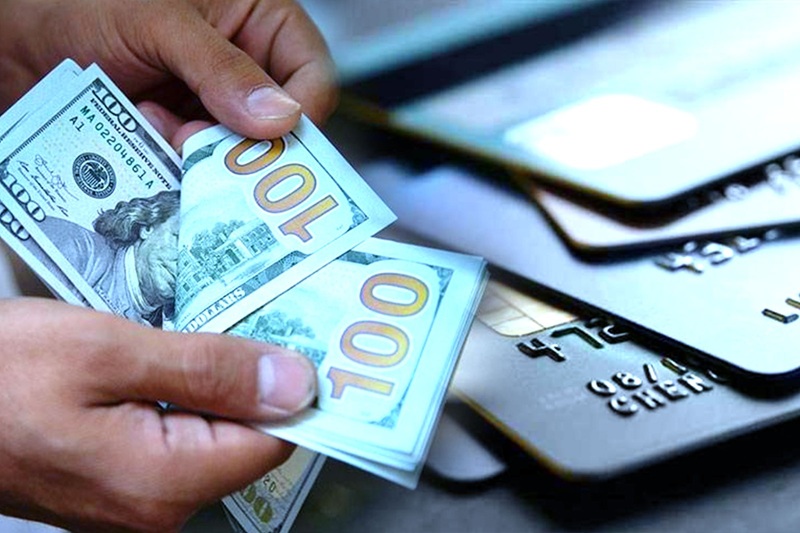«استكشف أسعار الدولار اليوم الخميس في البنوك»